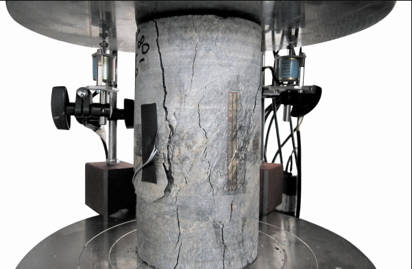 Concrete and reinforced concrete